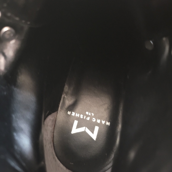 Marc Fisher NEW Y2K LTD Kini Black Lace Up Block Heel Ankle Booties in 7.5 Chunk - Picture 9 of 10